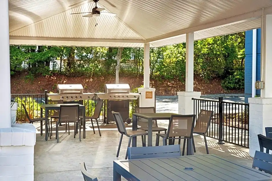 Candlewood Suites Charleston-Northwoods by IHG