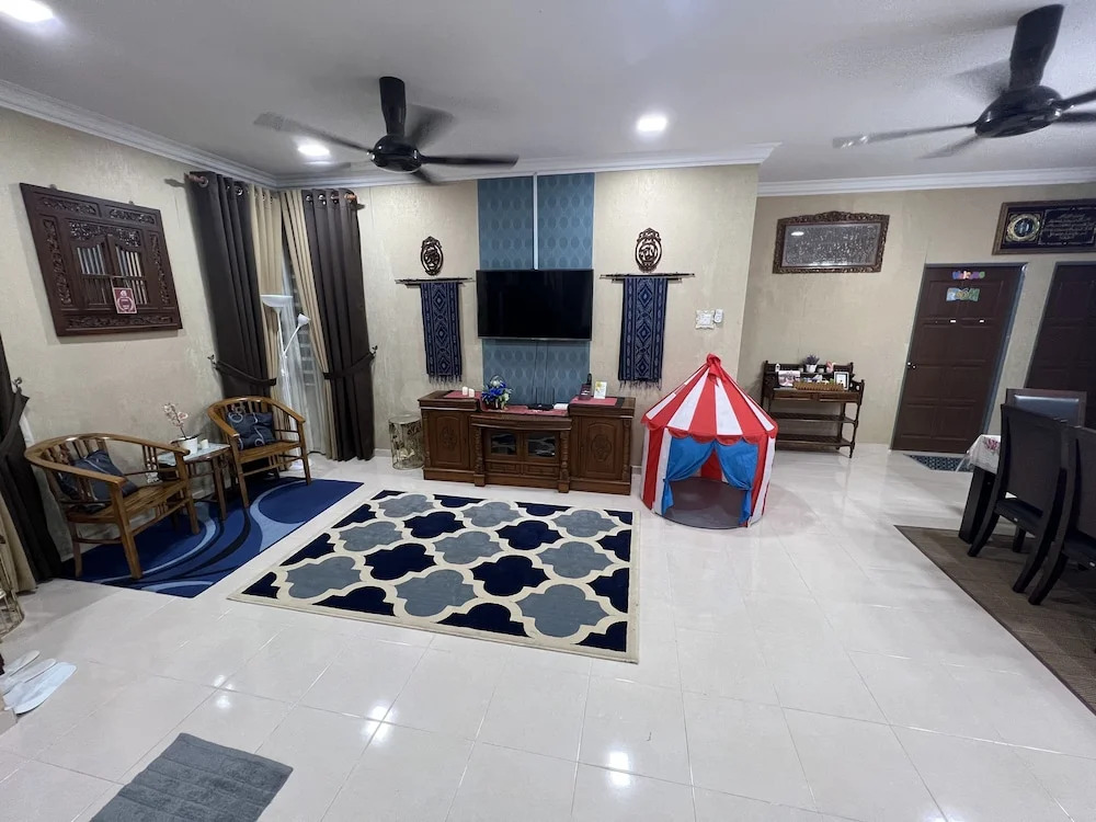 RizQin Homestay Bachok