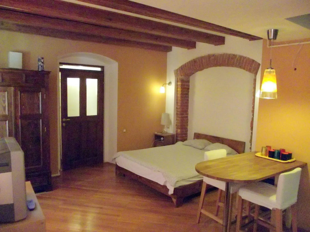 Main Square Apartments & More