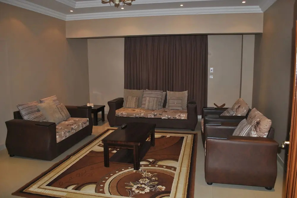 Manazl AlSteen Furnished Apartments