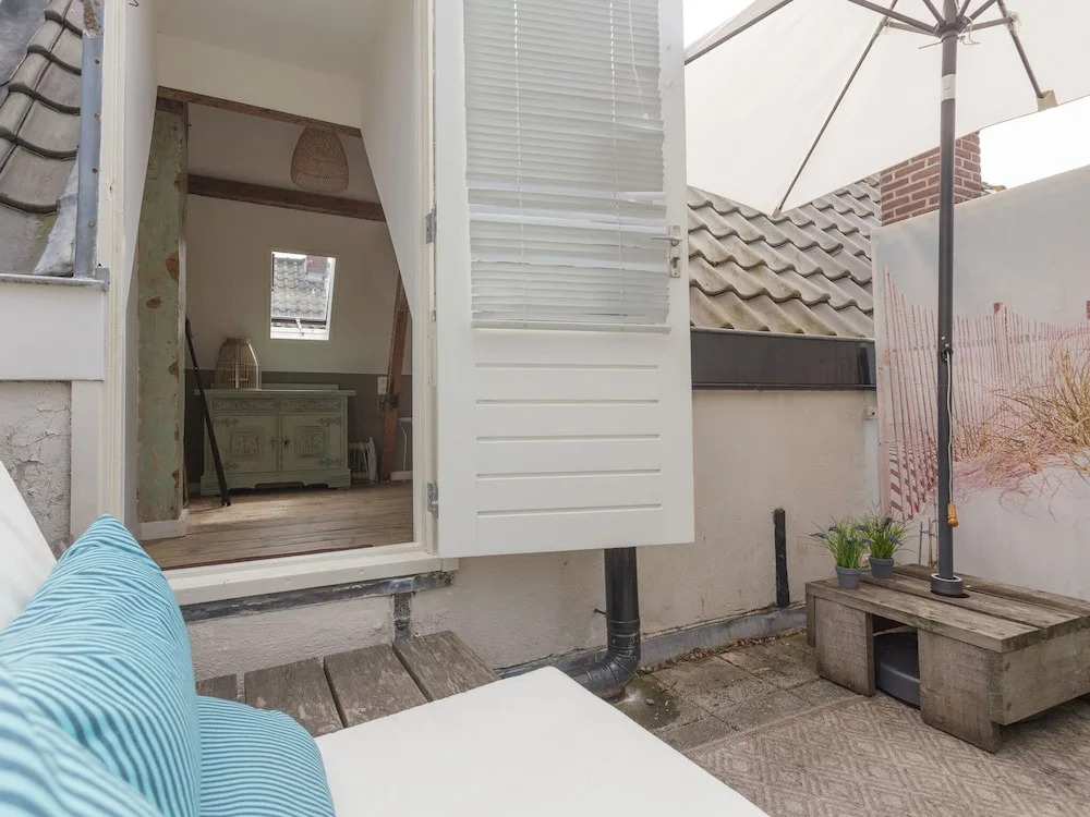 Cozy Holiday Home in Scheveningen with Terrace