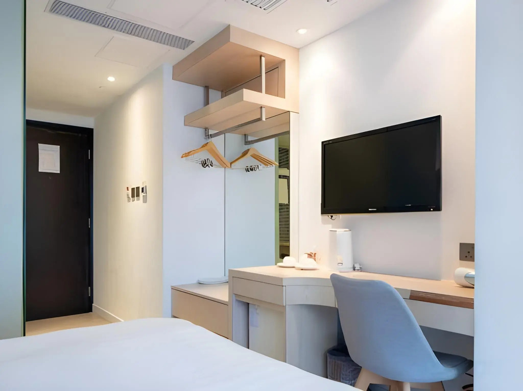 KIFI Boutique Hotel