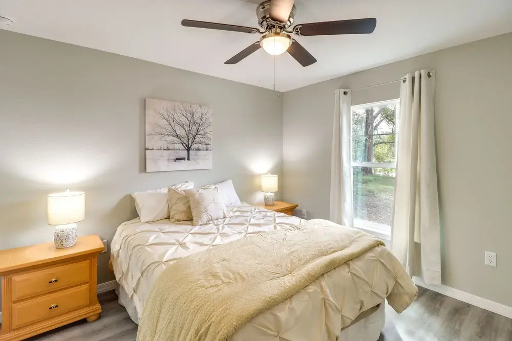 3 Mi to Rainbow Springs: Home w/ Yard in Dunnellon