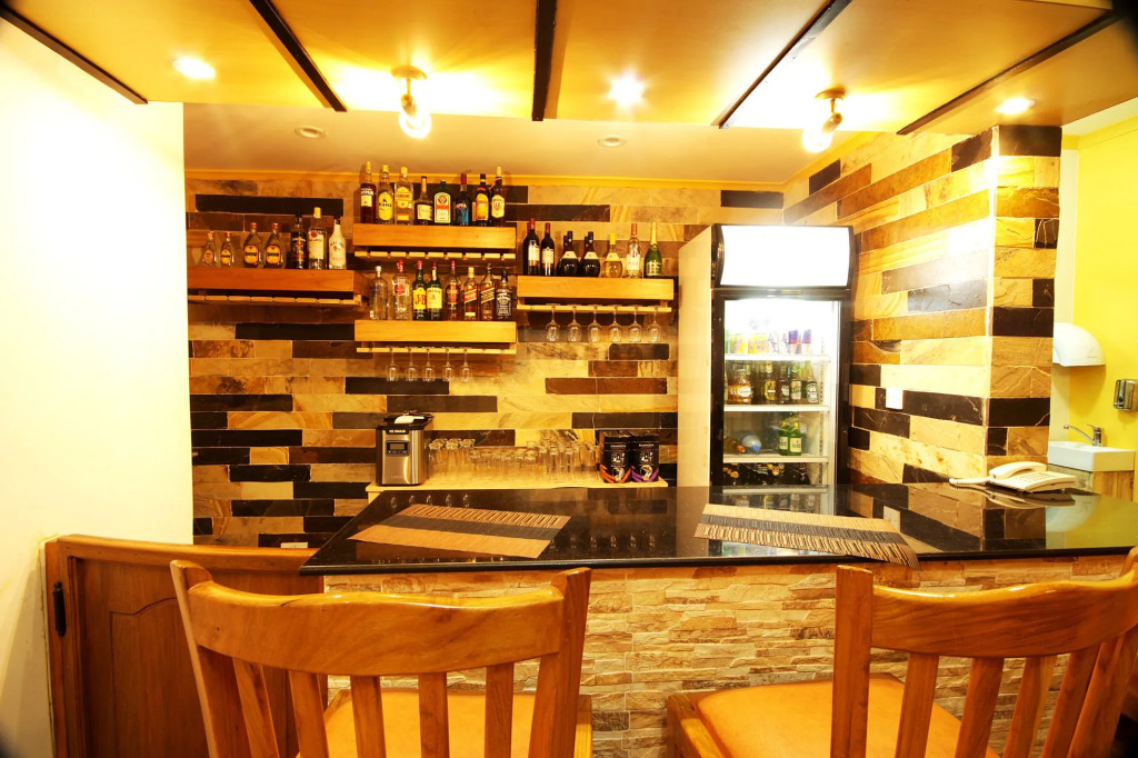 Crest Safari Lodge