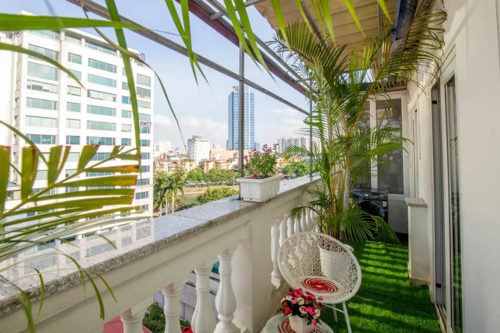 Sumitomo Tower-1 Bed Apartment & Hotel
