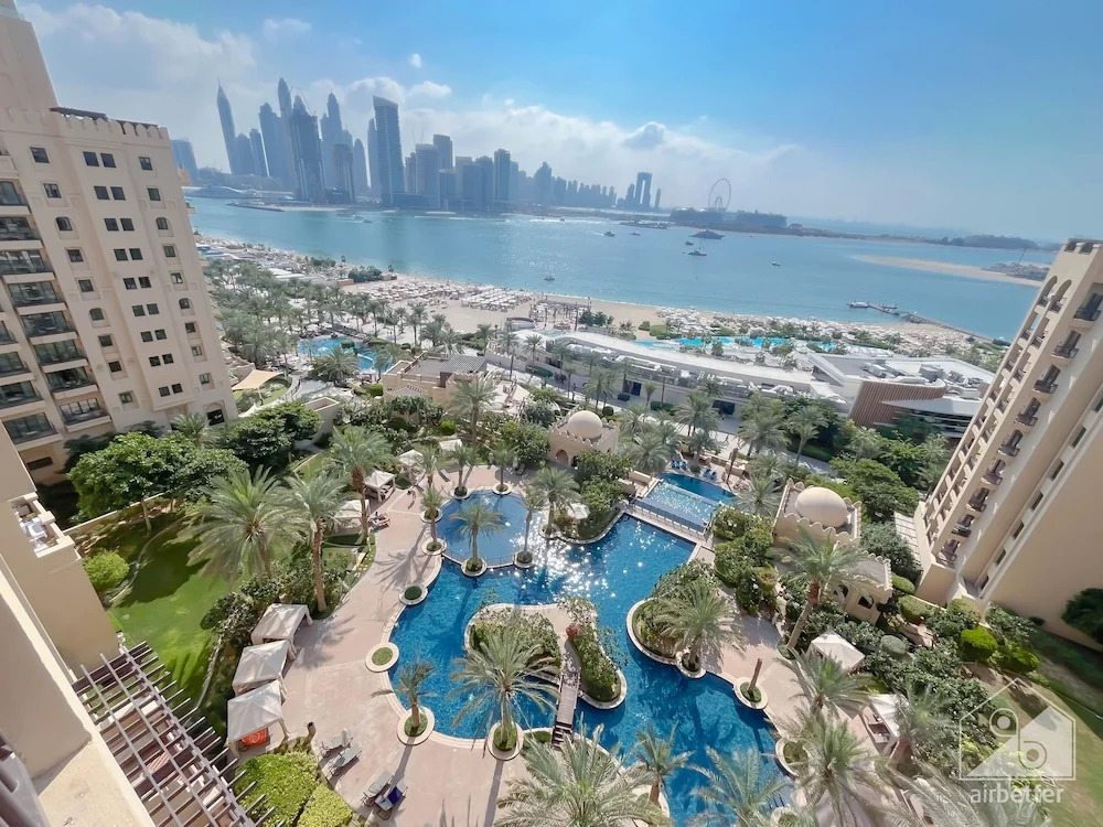 Seaview Penthouse with Private Gym & Outdoor Pool