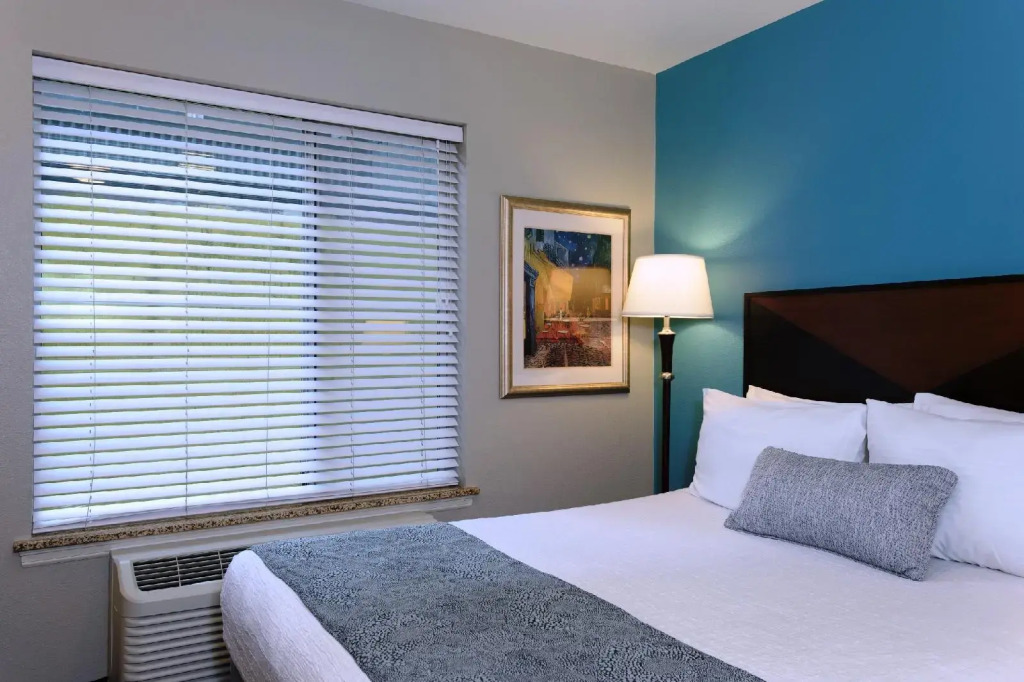 Belltown Inn