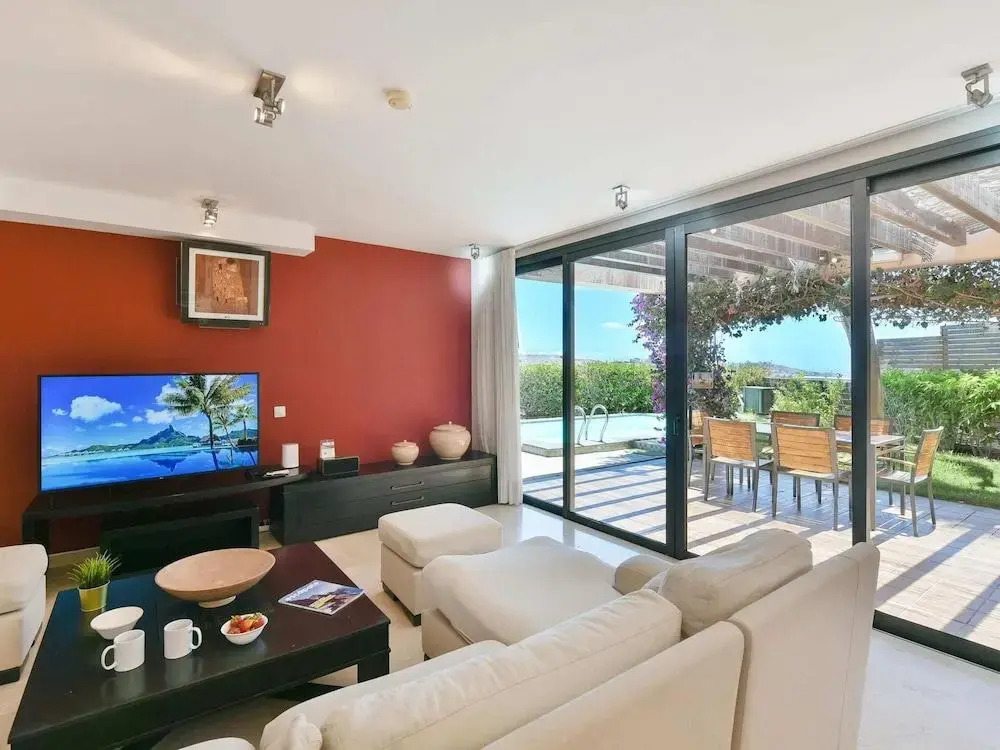 Bungalow With Communal Pool in Playa del Ingles