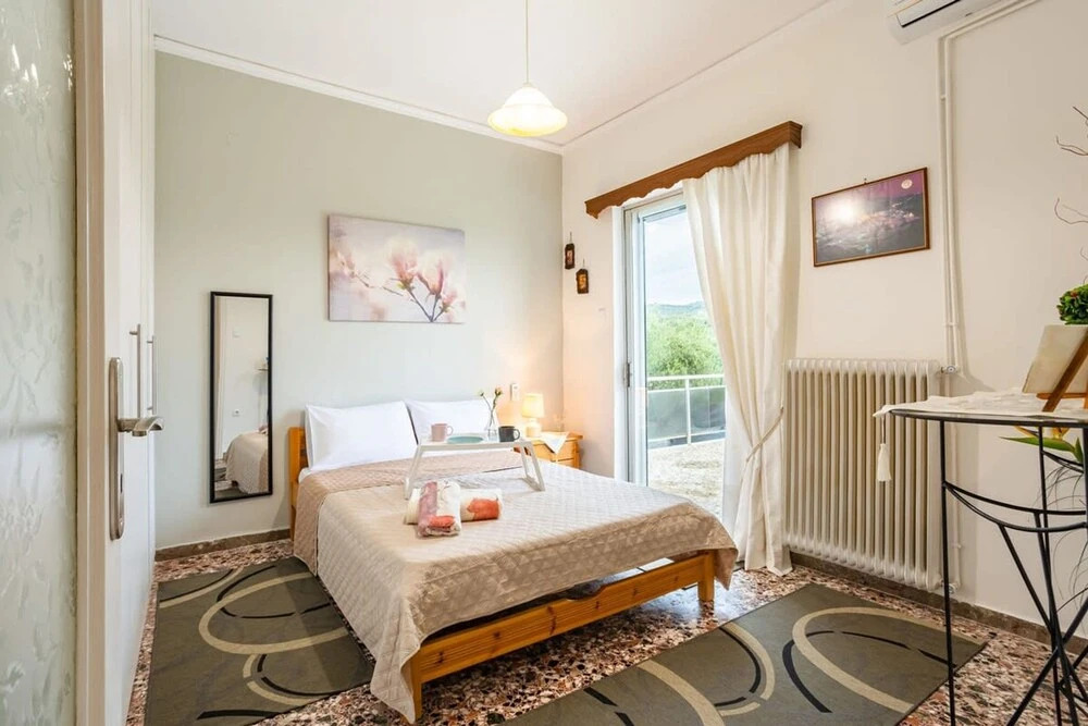 Seaside Family Haven - Avia s Spacious Getaway