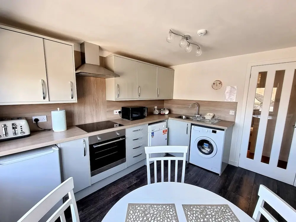 Lovatt Apartment Near City Center