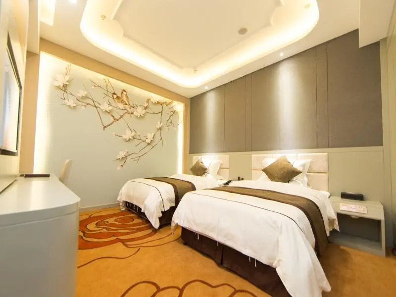 GreenTree Eastern Yibin Yijian Road New City Plaza Hotel
