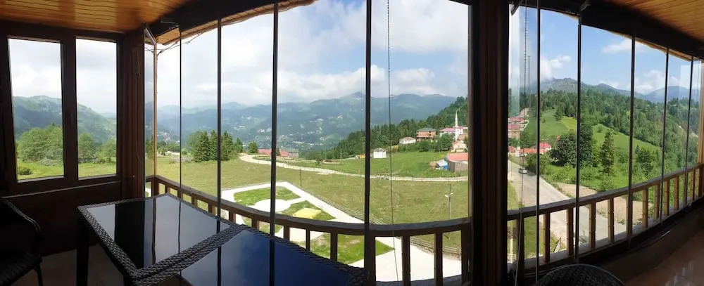 Sisdagi Zirve Otel