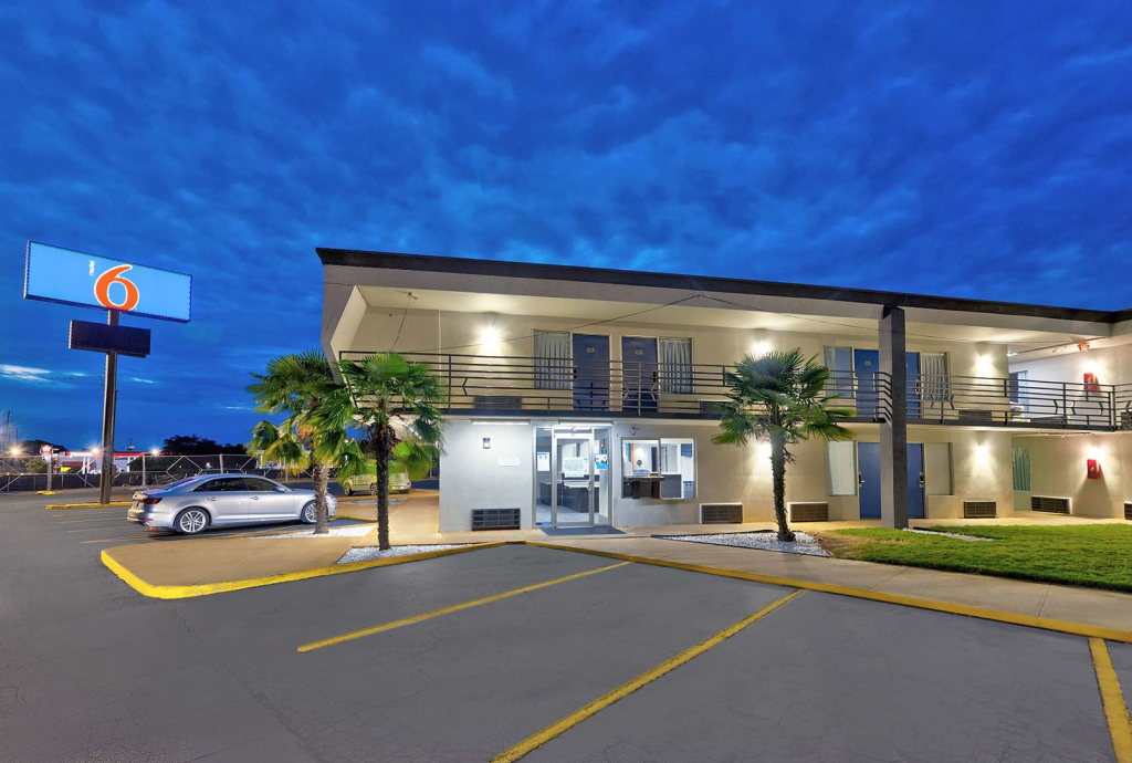 Motel 6 McDonough, GA