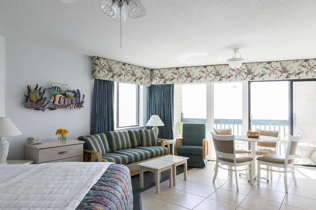 Reef Ocean Resort