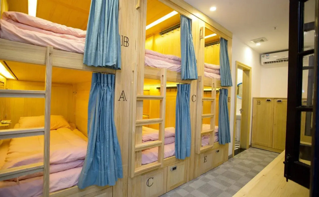 Dengba Hostel Shanghai Flagship Store