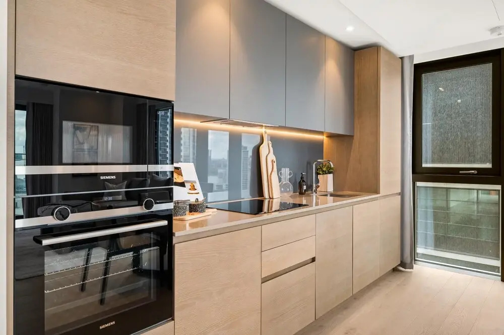 Luxury two Bedroom Apartment in East Londons Docklands