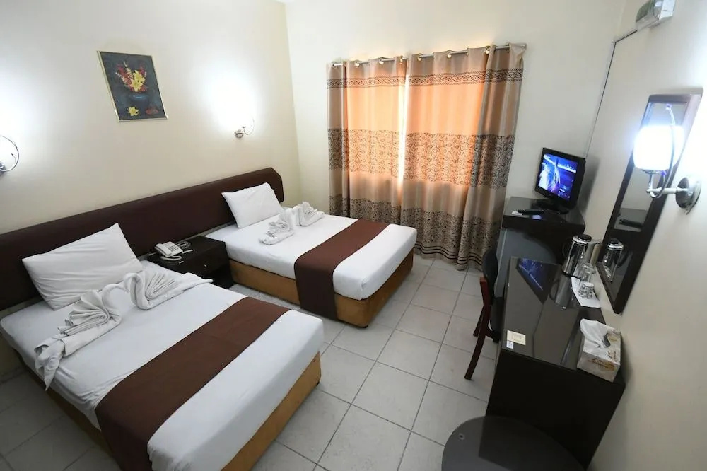 Aygro Hotel