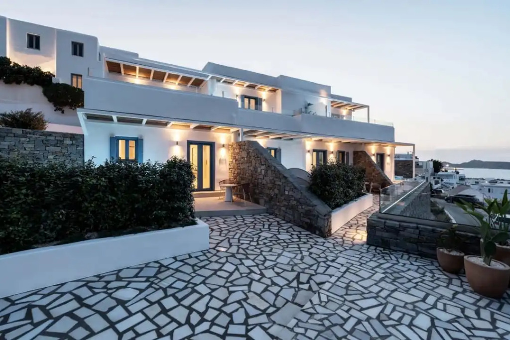 Aura Suites Paros