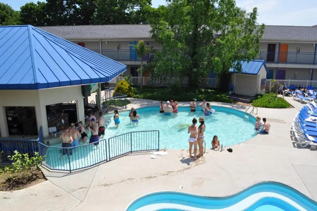 Islander Inn