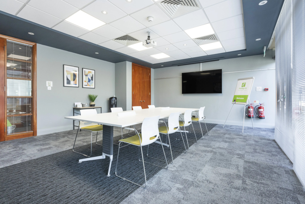 Holiday Inn Milton Keynes Central by IHG