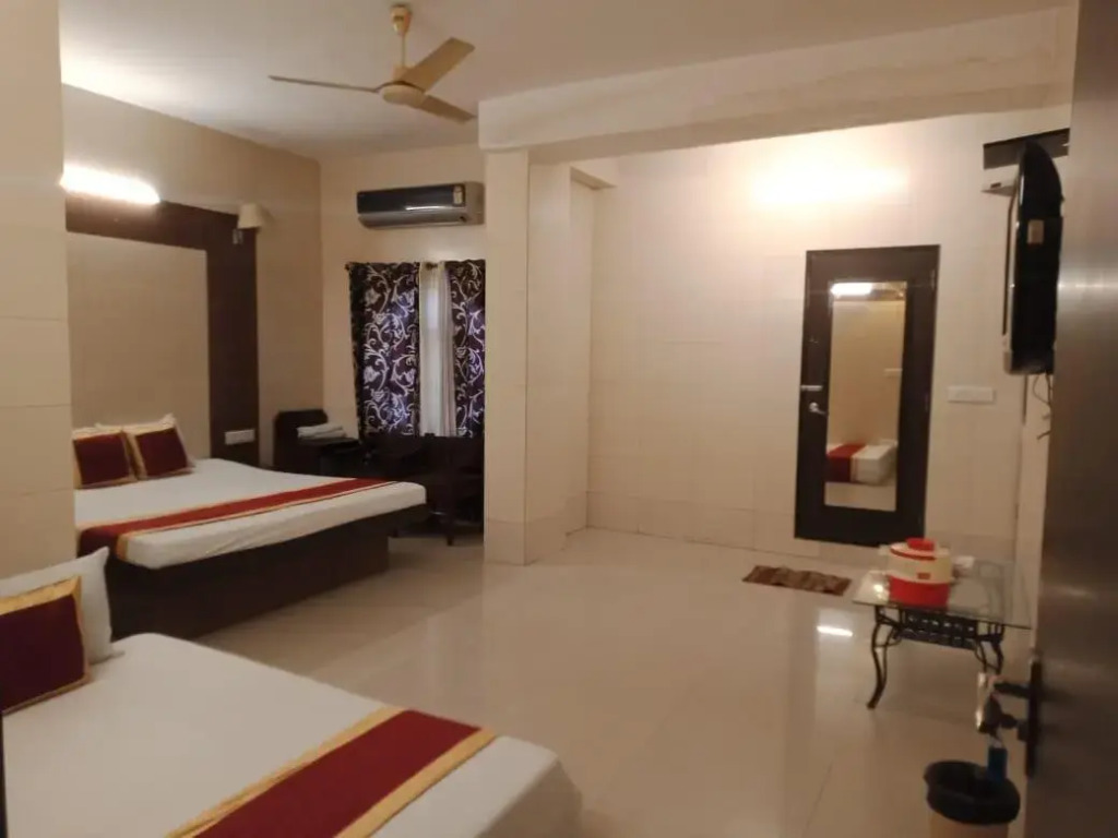 Hotel Golden Deluxe