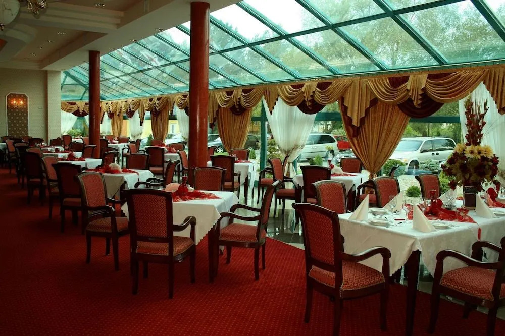 Royal Park Hotel & Spa