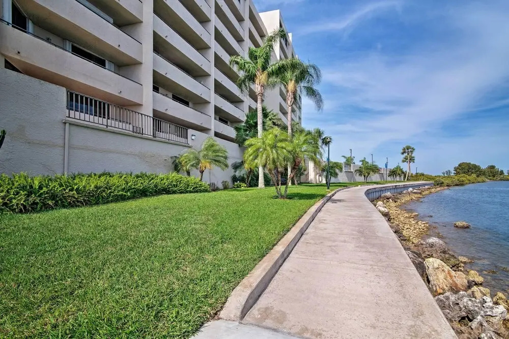 Hudson Resort Condo w/ Gulf Views & Beach!