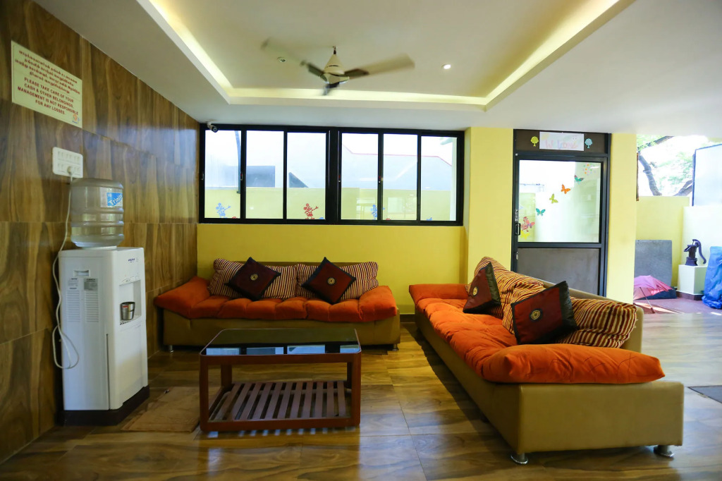 Season 4 Residences -Thiruvanmiyur Near Tidel park Apollo Proton cancer center and IIT Madras Research Park
