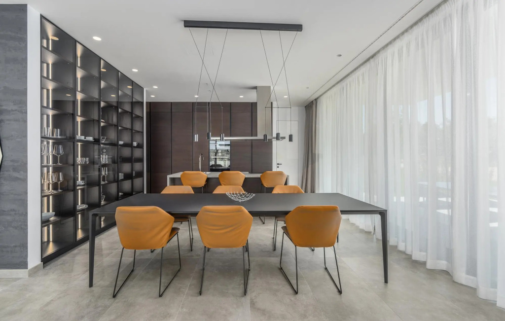 Noble 2 in Bale with 3 bedrooms and 3 bathrooms