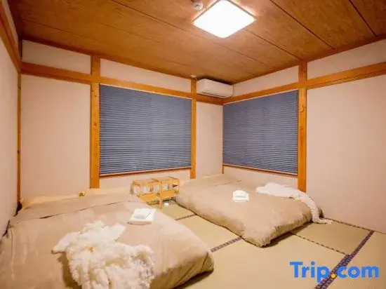 Yuzawa Onsen Lodge House A