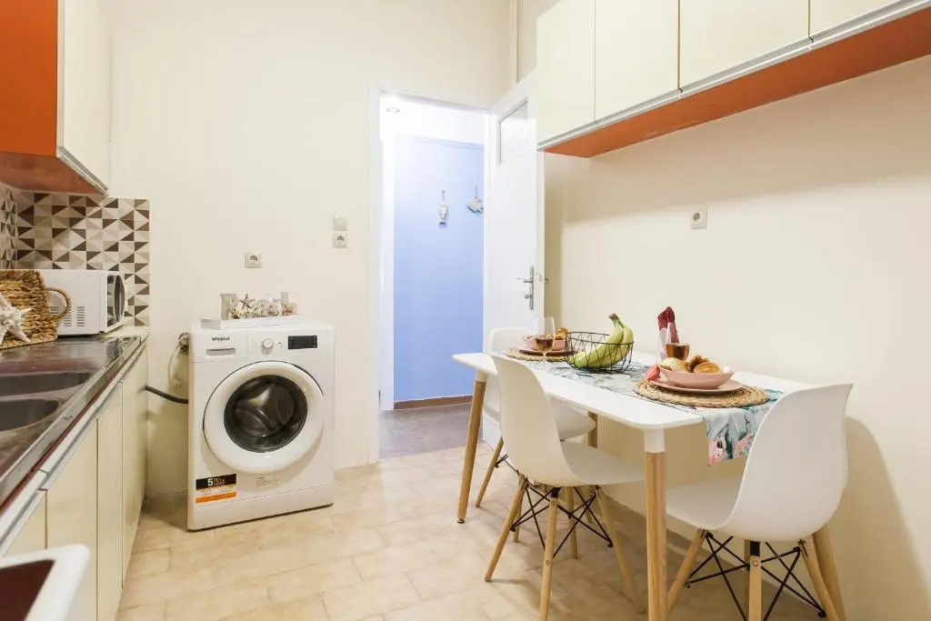 Cozy, Central, Safe apartment close to Acropolis
