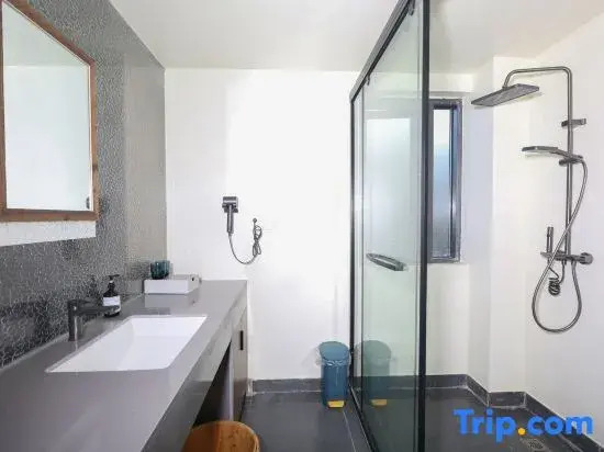 Wudangshan Prince Courtyard Homestay (Prince Slope Scenic Area)