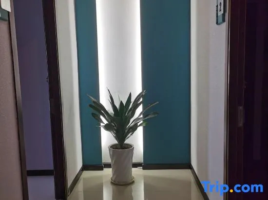 Ruile Hotel (Fuyang Taohuayuan Branch)