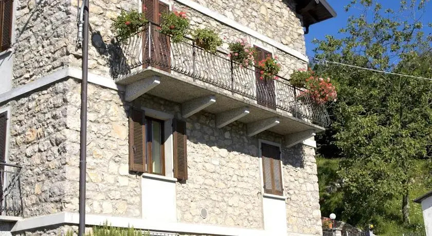 Casa In Pietra