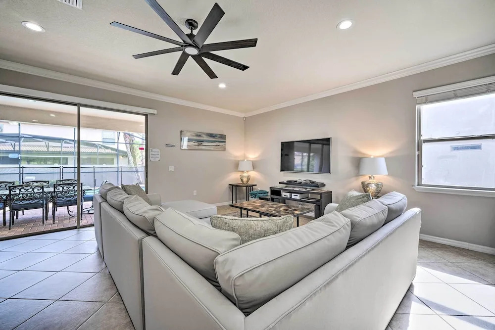 Kissimmee Retreat With Private Pool & Spa