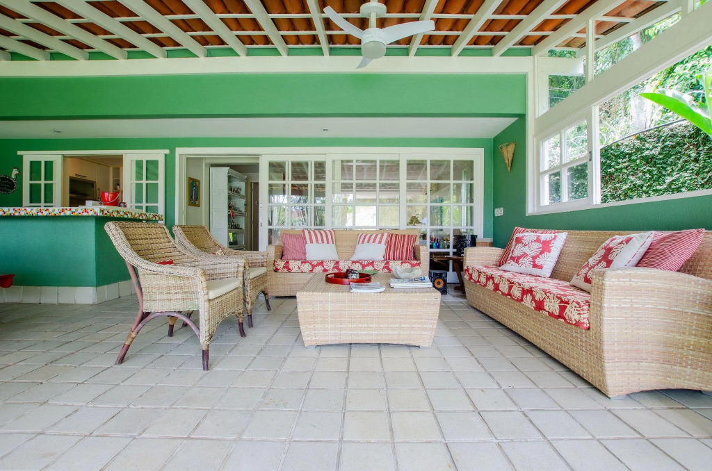 Casa De Alto Padrão Com Piscina Em Angra Dos Reis