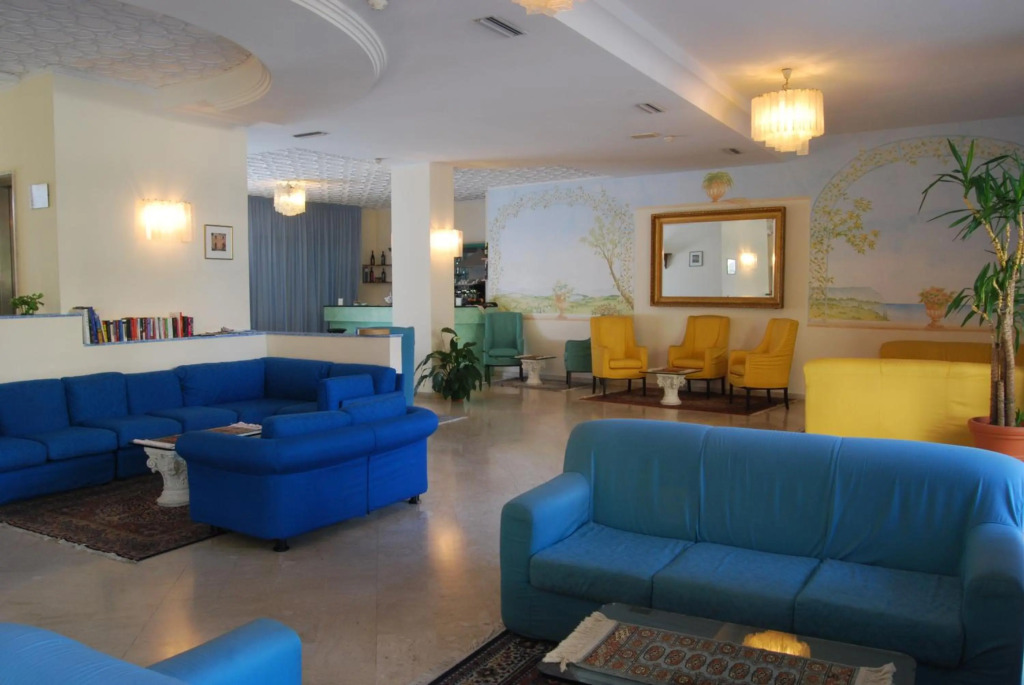 Hotel Caravelle