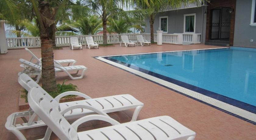 Akar Beach Resort