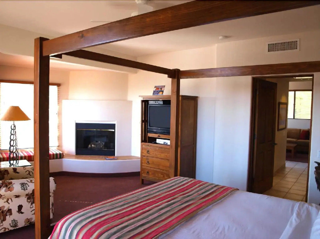 Inn at Eagle Mountain