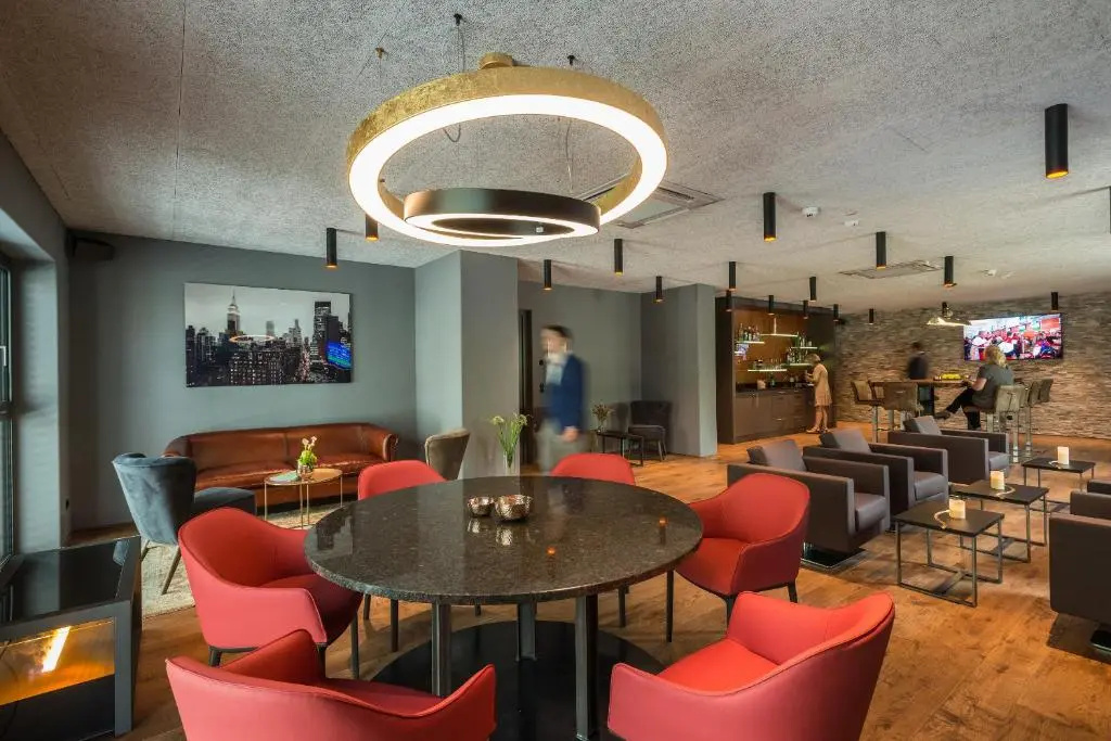 Golden Ball, Exclusive Serviced Apartments Munich