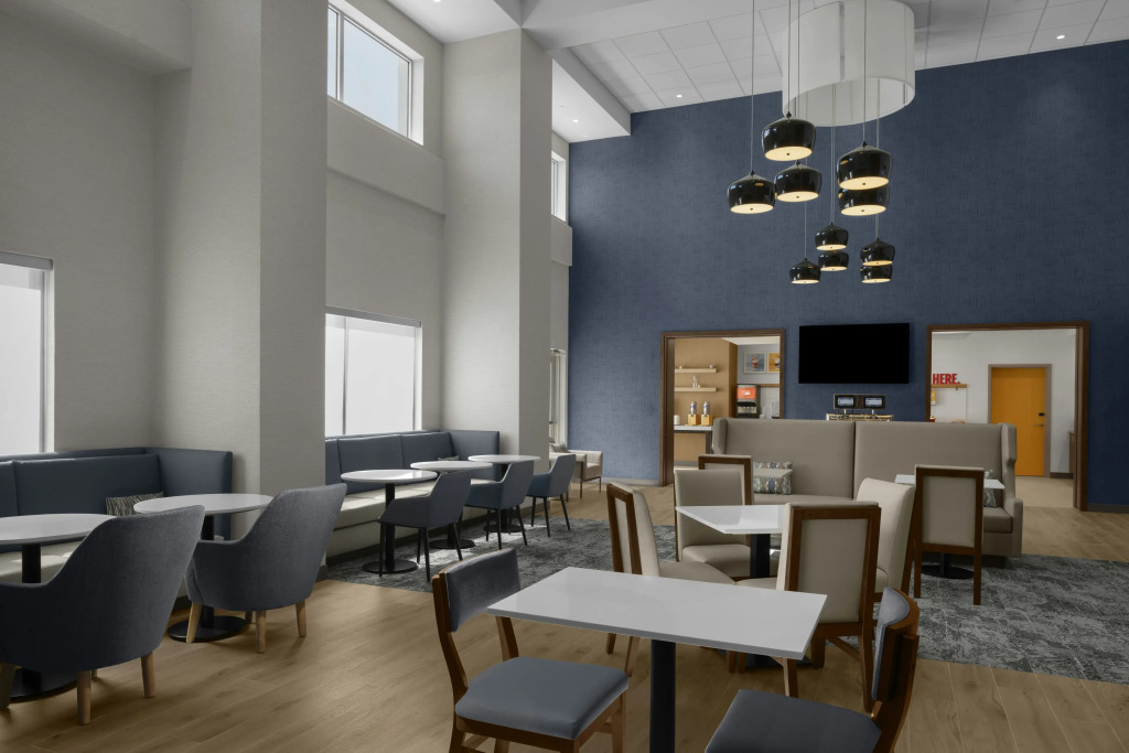 Hampton Inn & Suites By Hilton Long Island Farmingdale