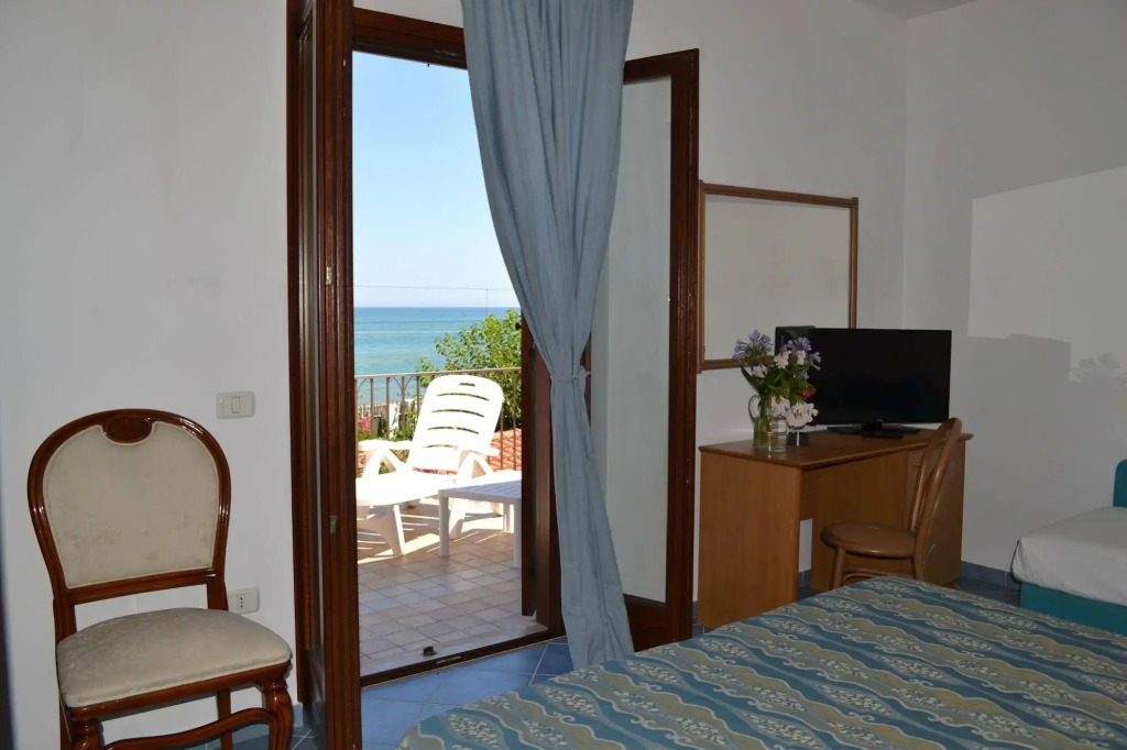 Hotel Villa A Mare