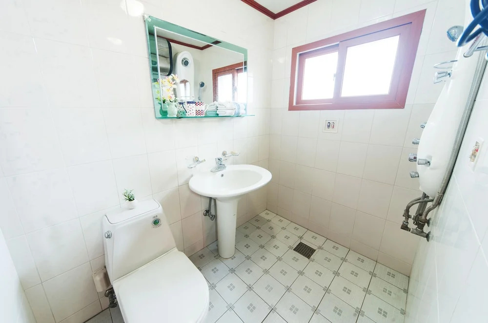 Nakwon Beach House