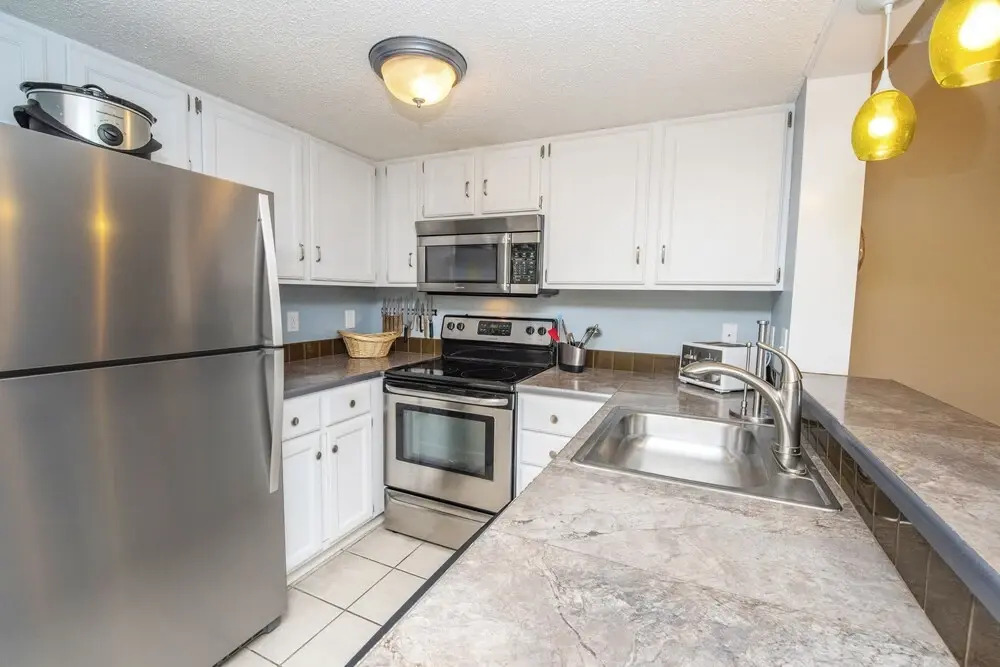 Lovely Oceanside Home W/outdoor Shower/free Wifi/shared Pool/hot Tub/tennis/ac