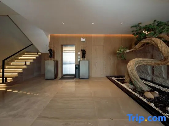 Tinghuyin Homestay (Yangzhou Slender West Lake Scenic Area)