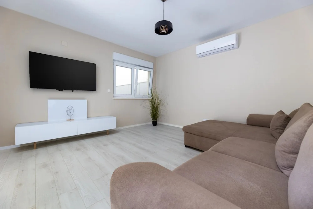 Stunning 2-bed Apartment in Kastela