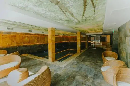 Lostrita - Pastravarie, Hotel & SPA