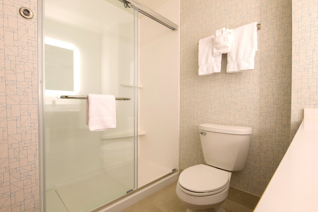 Holiday Inn Express & Suites - Gaylord by IHG