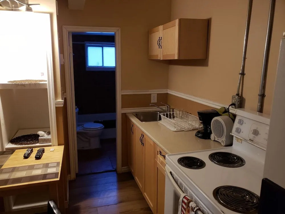 Caravan Motel