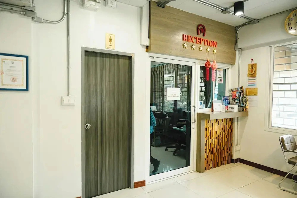 The Ten Hotel Thippanate